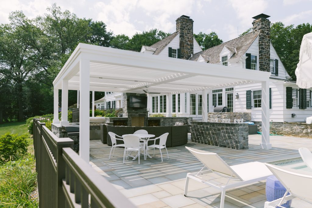 Luxurious Louvered roof in outdoor cooking and dining area